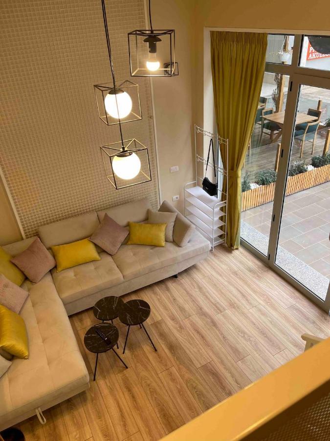Lovely Apartment In Pogradec City With A Lake View ภายนอก รูปภาพ