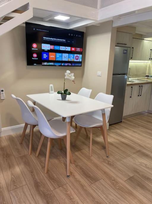 Lovely Apartment In Pogradec City With A Lake View ภายนอก รูปภาพ