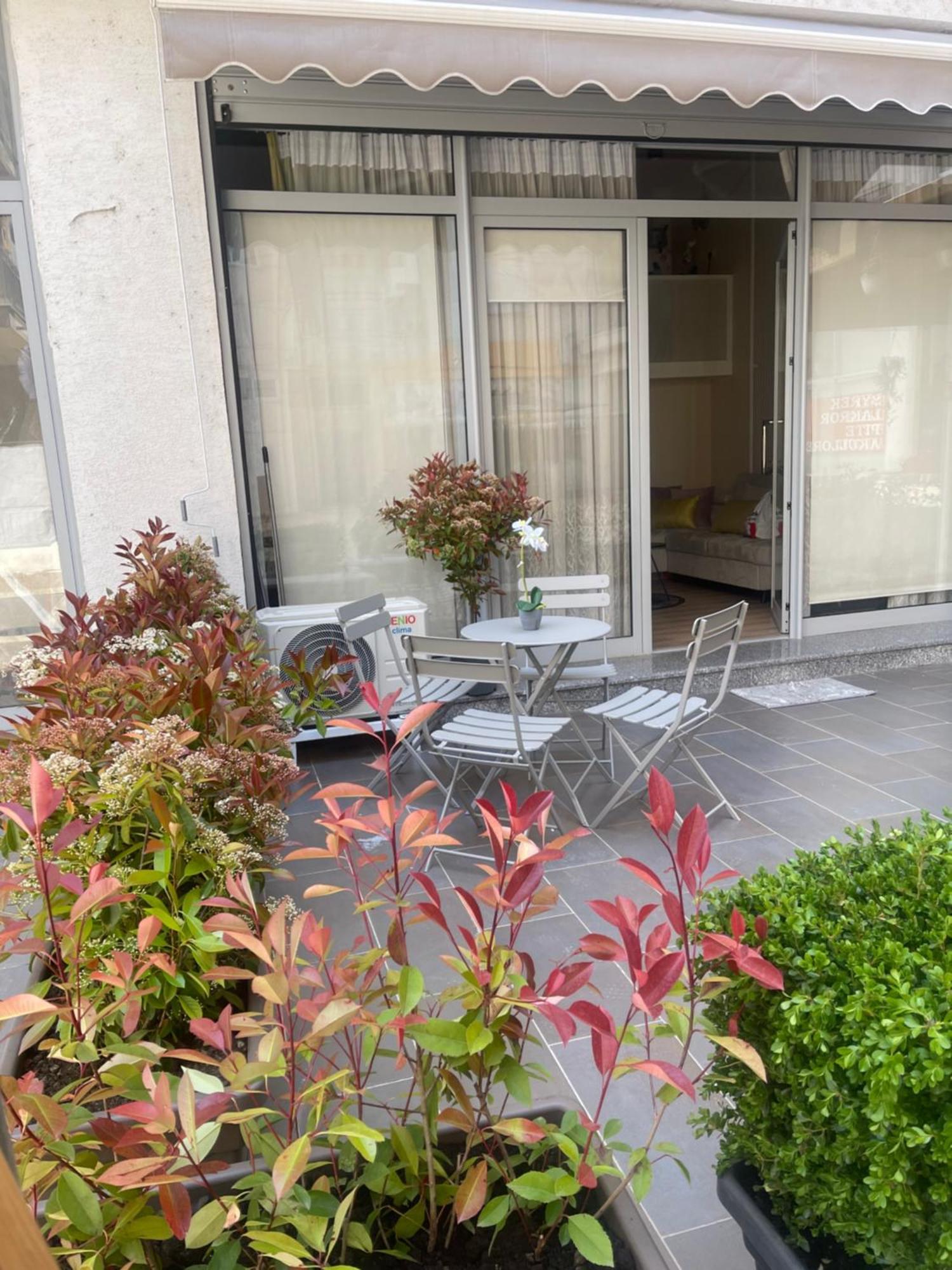 Lovely Apartment In Pogradec City With A Lake View ภายนอก รูปภาพ