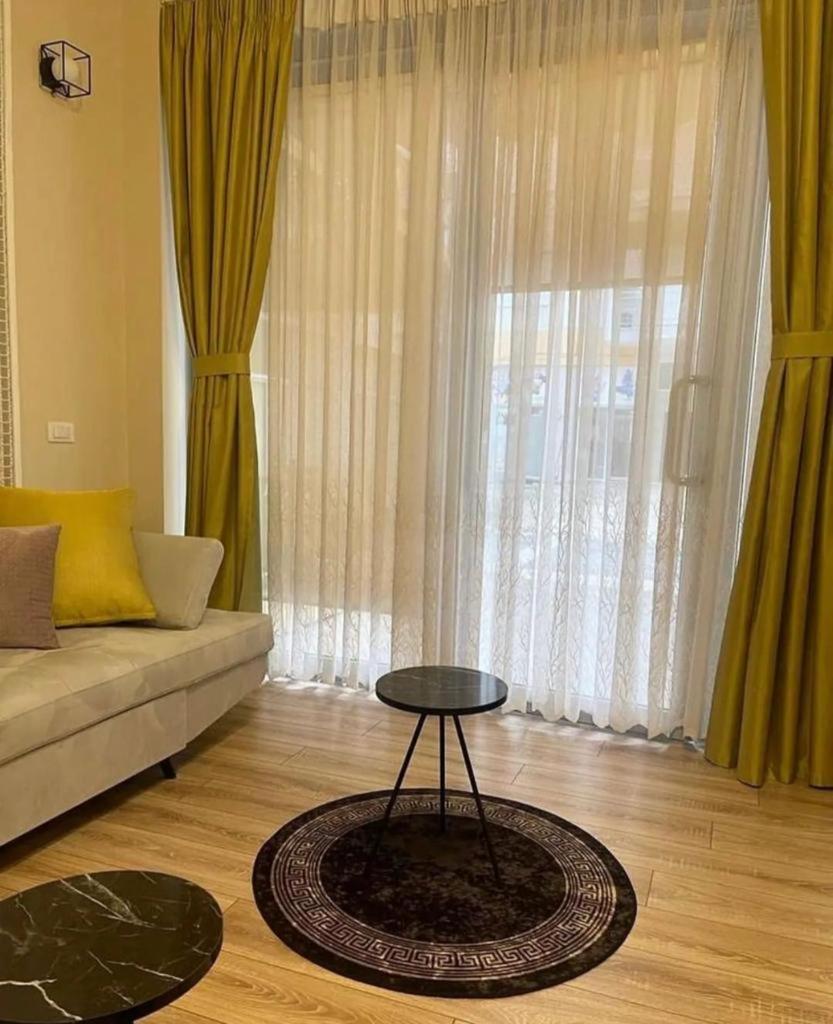 Lovely Apartment In Pogradec City With A Lake View ภายนอก รูปภาพ